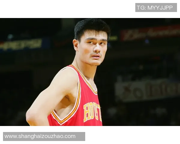 篮球场上的意外碰撞kb不慎撞伤姚明引发的热议与反思